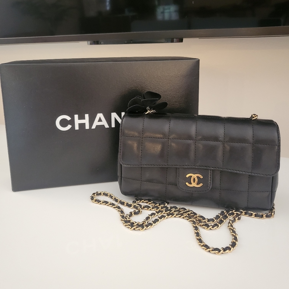Chanel Choco Bar Camellia Leather Bag